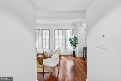 The Ellington unit 7I, Philadelphia, PA 19102 - photo 2