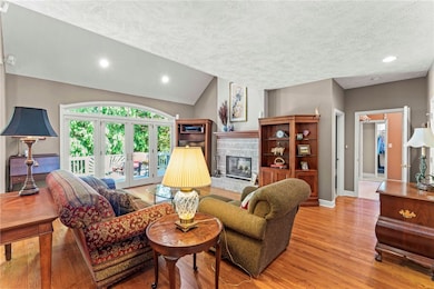Family Room  128 Thousand Oaks Drive