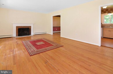 1207 Providence Rd, Towson, MD 21286 - photo 2