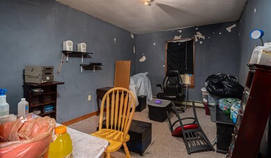 11 Maple St, Rochester, NH 03867 - photo 5