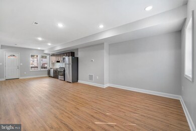 3711 Oakmont Ave, Baltimore, MD 21215 - photo 5