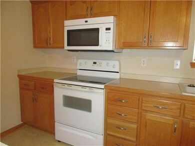 Kitchen Range and Microwave