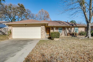 2017 Knoxville Dr, Bedford, TX 76022 - photo 2