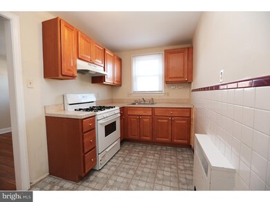 233 E Greenwood Ave, Lansdowne, PA 19050 - photo 5