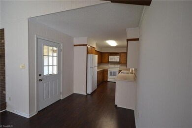 1345 Briles Dr, Asheboro, NC 27205 - photo 5