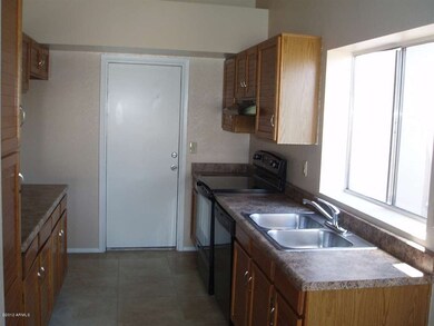 134 W Ivyglen St, Mesa, AZ 85201 - photo 3