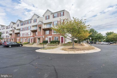 2499 Angeline Dr unit 101, Herndon, VA 20171 - photo 2
