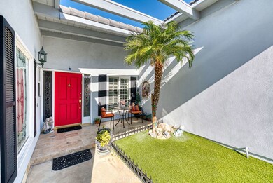 22689 Crespi St, Woodland Hills, CA 91364 - photo 4