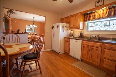 3033 Coplay Ln, Whitehall, PA 18052 - photo 7