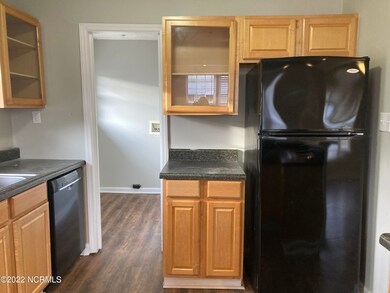 805 School St, Jacksonville, NC 28540 - photo 5