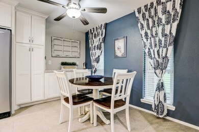 4036 Laura Leigh Dr, Friendswood, TX 77546 - photo 2