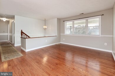 982 Saint Margarets Dr, Annapolis, MD 21409 - photo 3