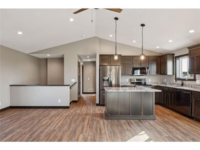 570 Gopher Ct, New Richmond, WI 54017 - photo 5