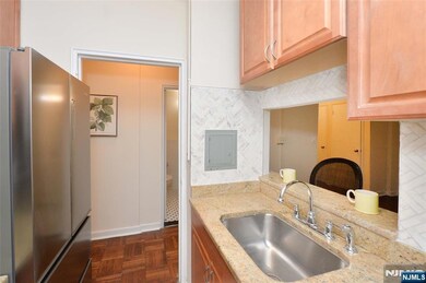 Fullerton Condominium unit 1F, Montclair, NJ 07042 - photo 6