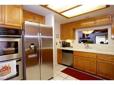 8553 Circle r Valley Ln, Escondido, CA 92026 - photo 6