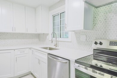 102 Mccarthy Ave, Chicopee, MA 01020 - photo 7