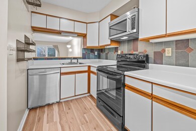 36 Juniper Dr unit 6B, White River Junction, VT 05001 - photo 7