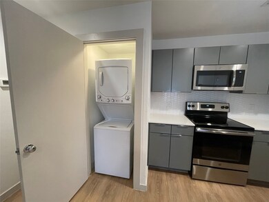 5520 Gaston Ave unit 201, Dallas, TX 75214 - photo 6