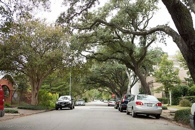 1416 Harold St unit C, Houston, TX 77006 - photo 2