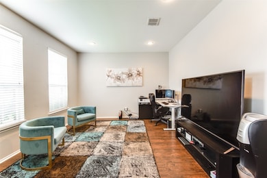 1425 Gatlinburg Cir, Desoto, TX 75115 - photo 4