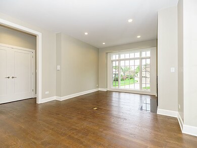 296 N Maple Ave unit 1, Elmhurst, IL 60126 - photo 4