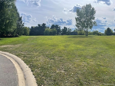 69225 Lake Point Ct, Bruce Township, MI 48065 - photo 2