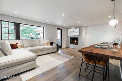 lodge_268_interior_living_a