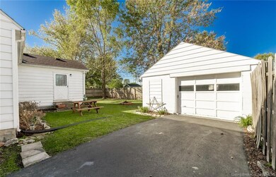 82 Park Dr, Scottsburg, IN 47170 - photo 6