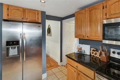 144 Inman Ave, Warwick, RI 02886 - photo 6
