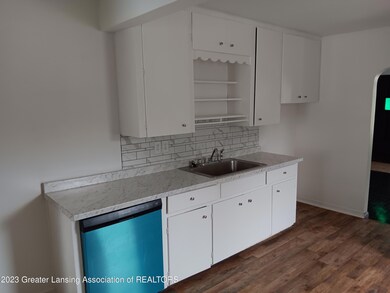 2008 Marion Ave, Lansing, MI 48910 - photo 5