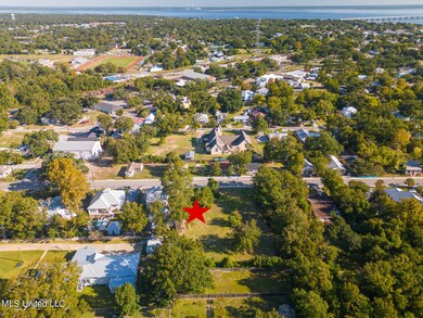 256 Washington St, Bay St. Louis, MS 39520 - photo 6