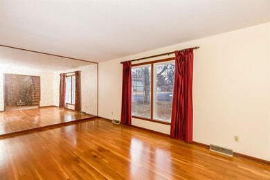 8942 Rene St, Lenexa, KS 66215 - photo 3