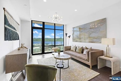 Solaia unit 905, North Bergen, NJ 07047 - photo 4