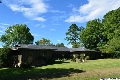 330 Manor St, Gadsden, AL 35901 - photo 2