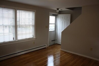 31 Myrtle St unit 31R, Somerville, MA 02145 - photo 2