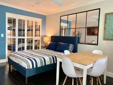 825 Euclid Ave unit 12A, Miami Beach, FL 33139 - photo 2