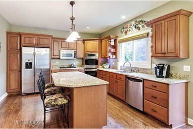 4408 Esquire Cir, Naperville, IL 60564 - photo 3