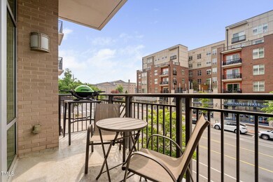 23-web-or-mls-140-w-franklin-st-224