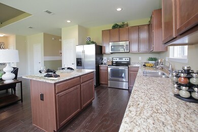 328 Paso Fino Dr, Alvin, TX 77511 - photo 6