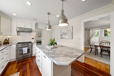 1111 Brook Rd, Milton, MA 02186 - photo 4