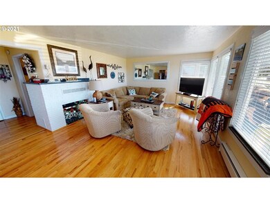 94017 Doyle Point Rd, Gold Beach, OR 97444 - photo 2