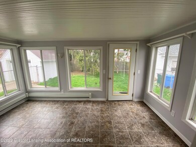 1508 W Washtenaw St, Lansing, MI 48915 - photo 4