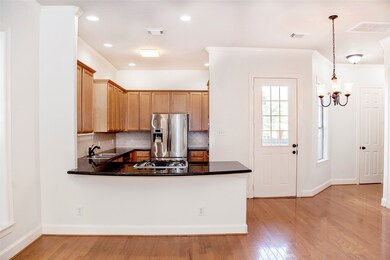 1006 W Temple St, Houston, TX 77009 - photo 6