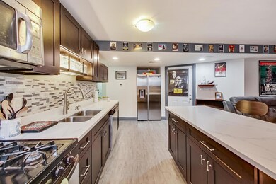 2945 W Rosemont Ave unit 1W, Chicago, IL 60659 - photo 5