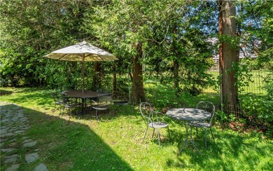 27 Red Cross Ave, Newport, RI 02840 - photo 4