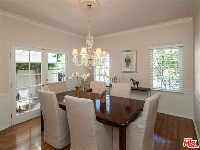 Formal dining room