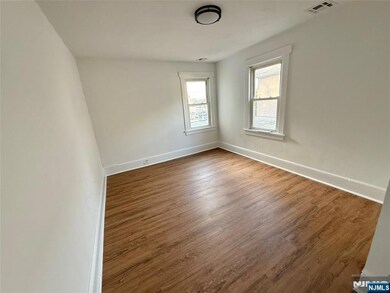 30 Walter Hammond Place unit 2nd flr, Waldwick, NJ 07463 - photo 7