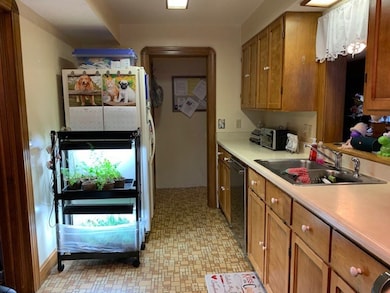 428 Oakmont Ave, Erie, PA 16505 - photo 7