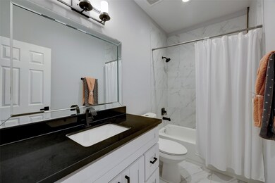 1032 Melneeka Ln, Houston, TX 77091 - photo 7