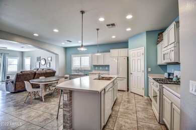 KITCHEN 1